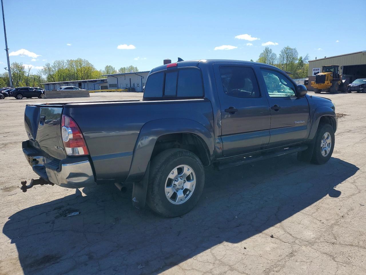 2014 Toyota Tacoma Double Cab - Фото 3
