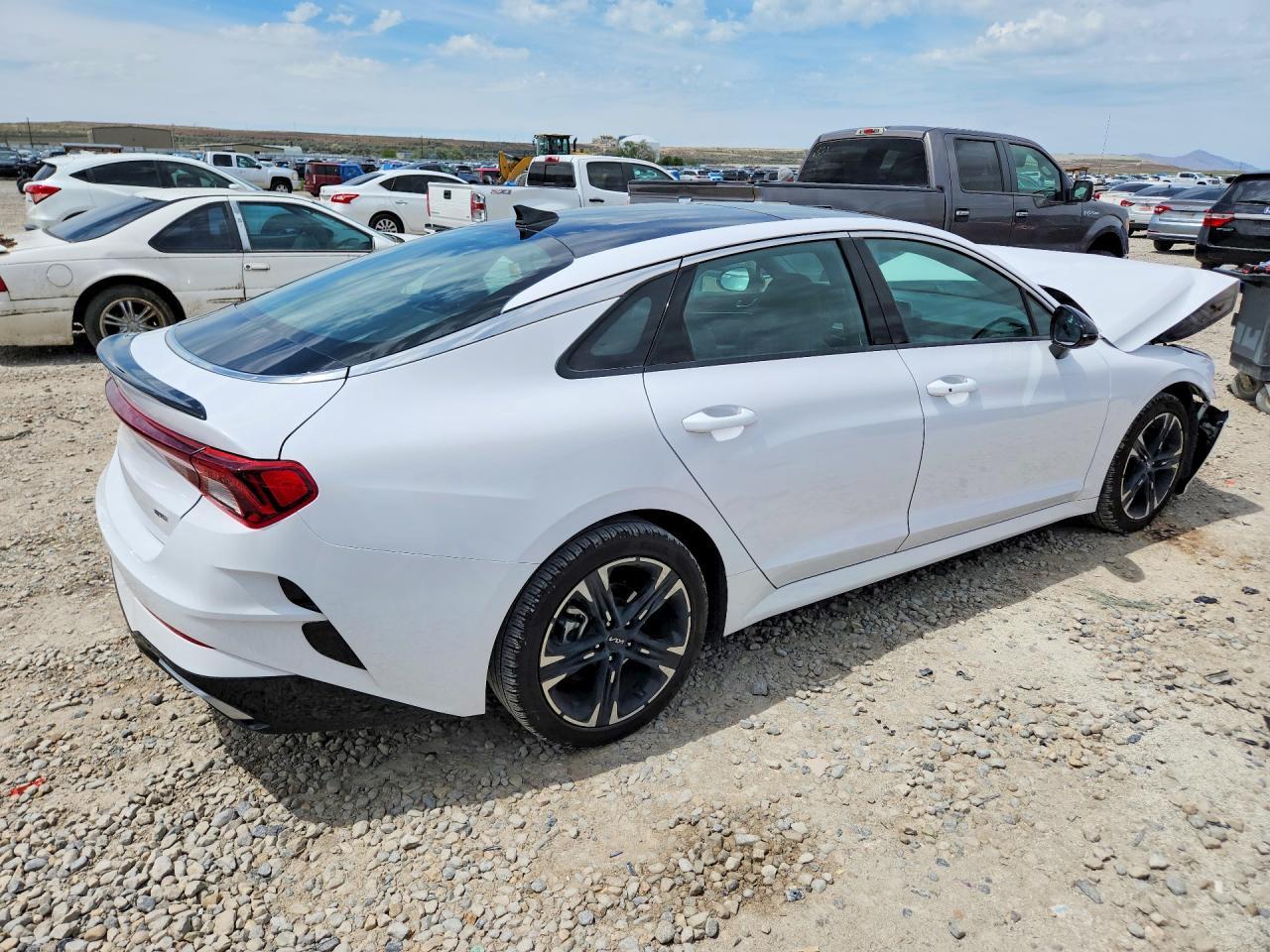 2024 Kia K5 Gt Line - Фото 3