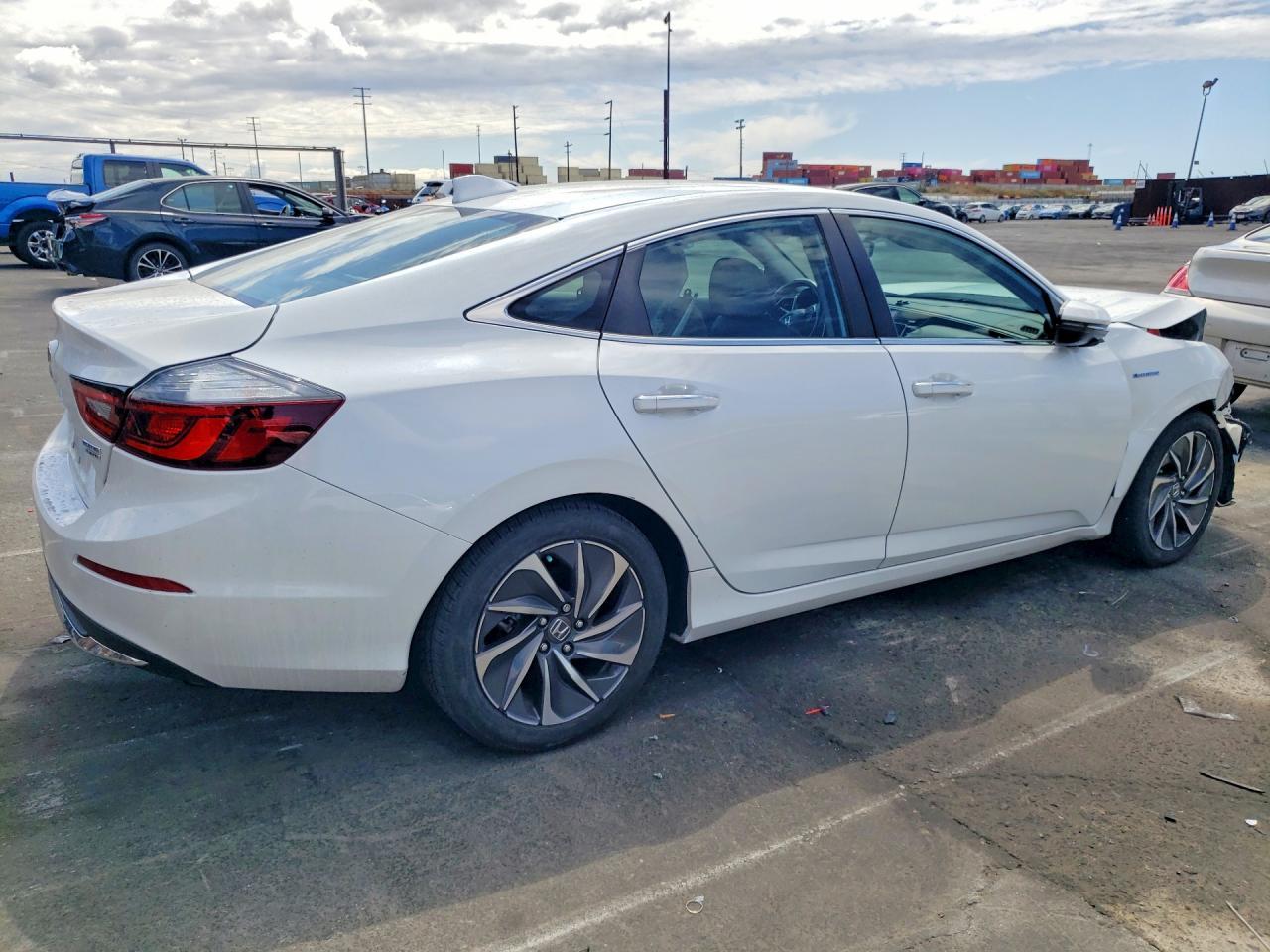 2021 Honda Insight Touring - Image 3