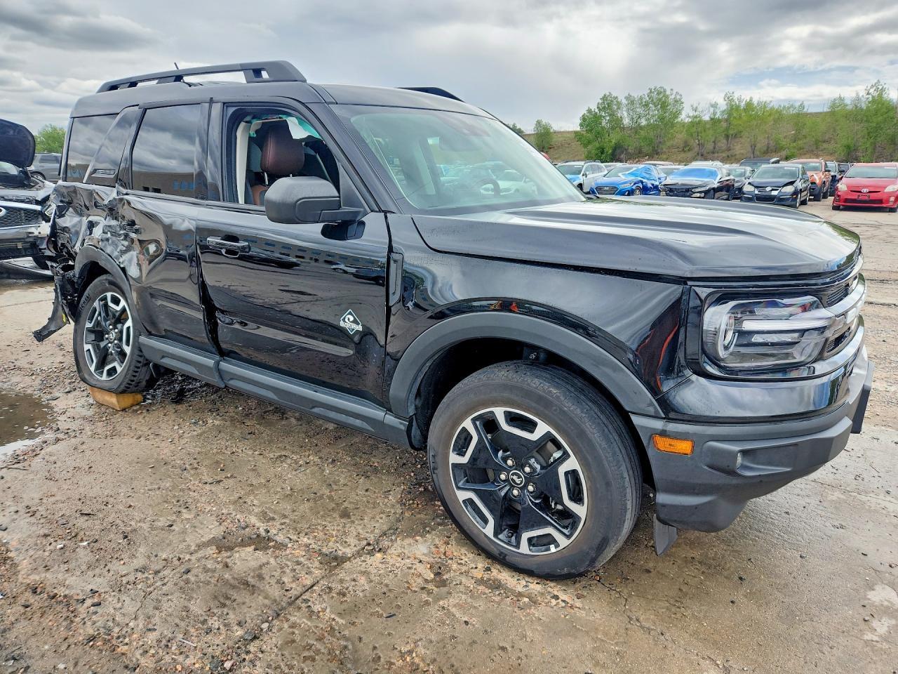 2023 Ford Bronco Sport Outer Banks - Image 4