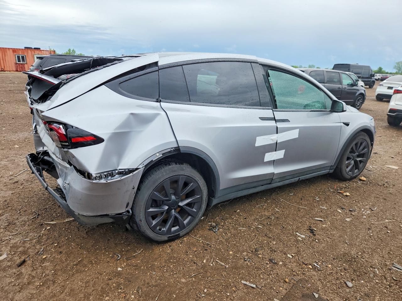2025 Tesla Model X - Фото 3