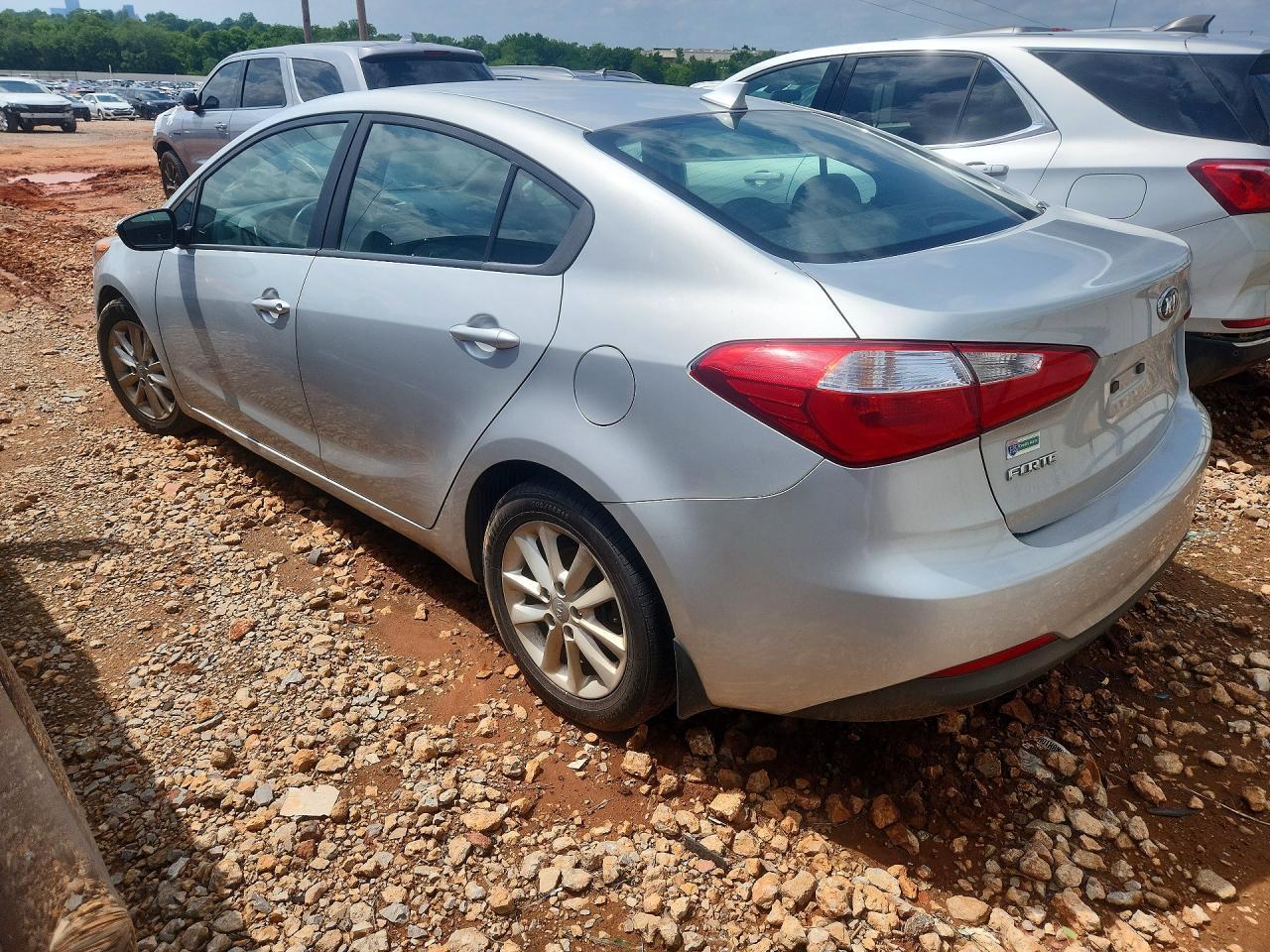 2016 Kia Forte Lx - Image 2