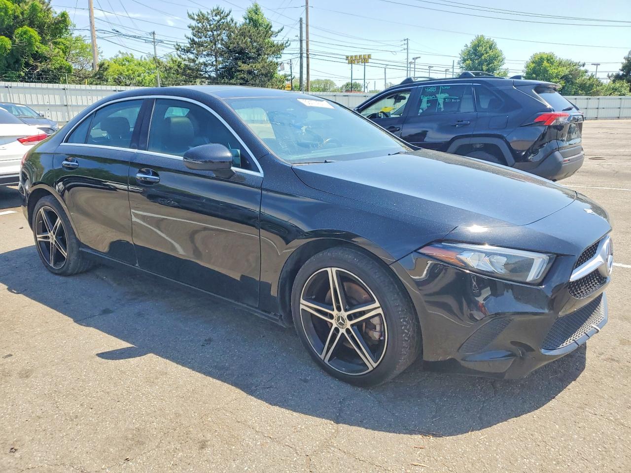 2019 Mercedes-Benz A 220 4Matic - Фото 4