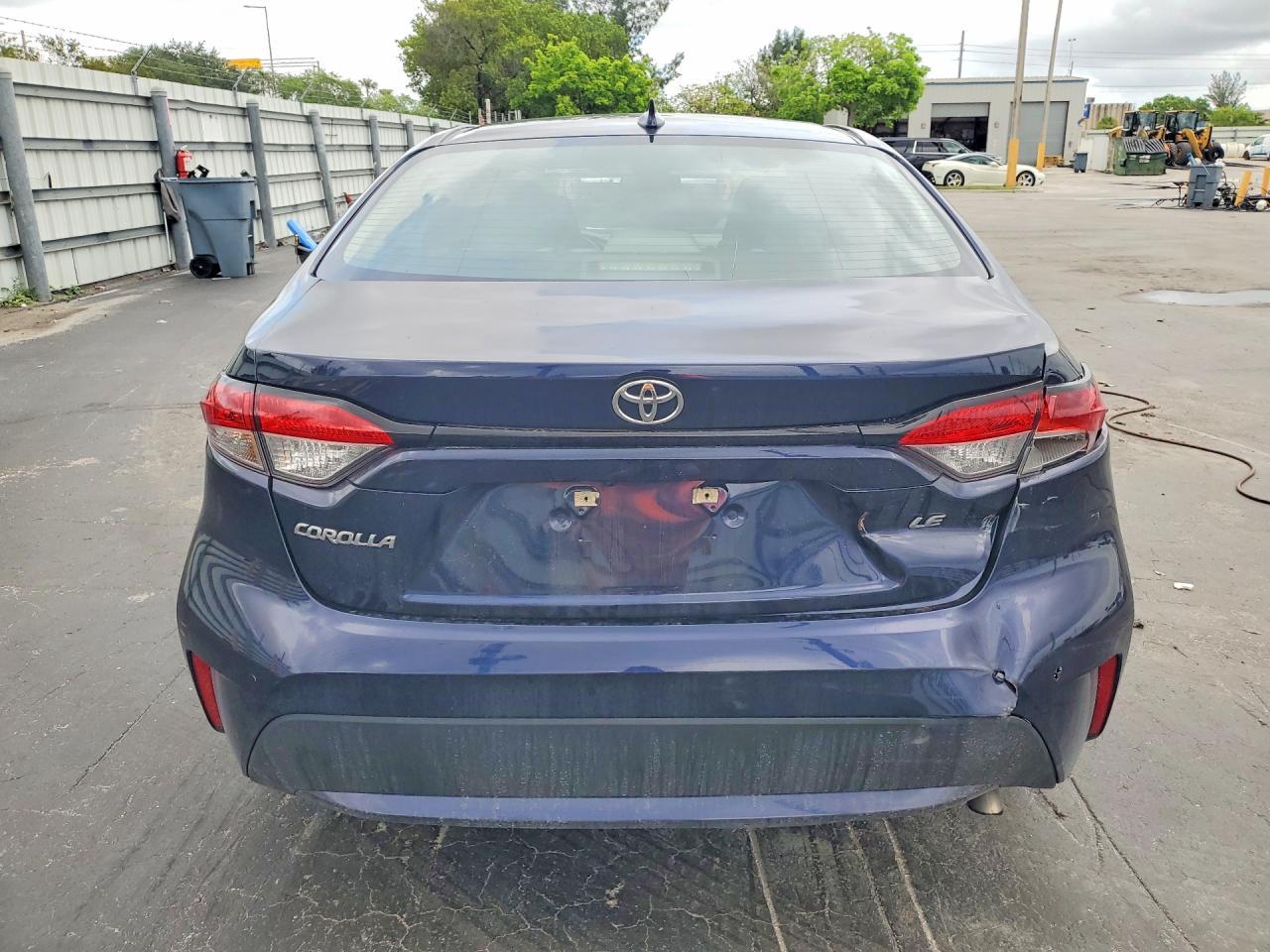 2022 Toyota Corolla Le - Фото 6