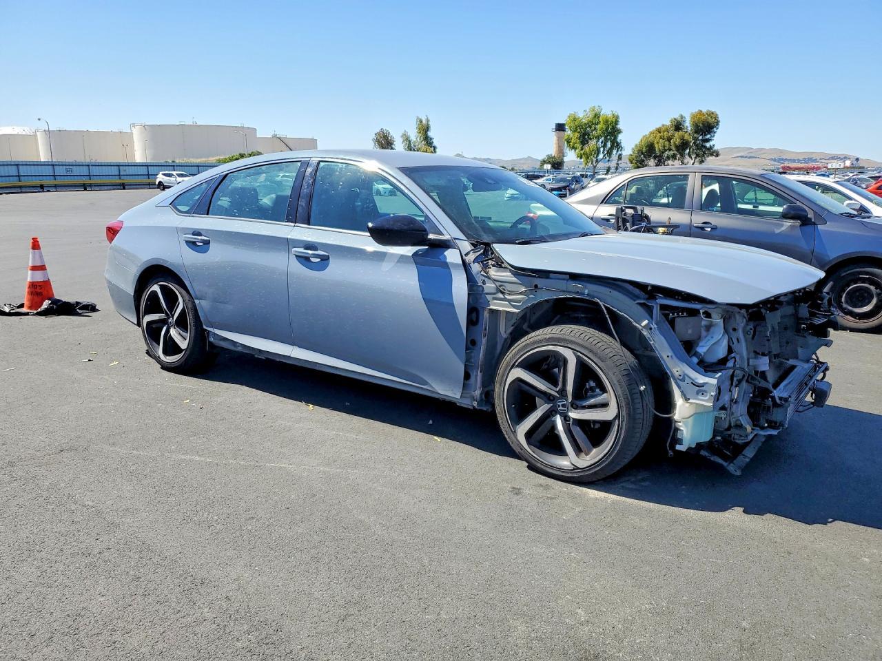 2022 Honda Accord Sport - Image 4
