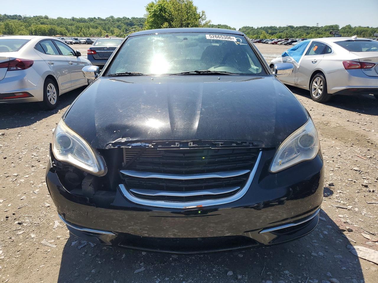 2014 Chrysler 200 Lx - Фото 5