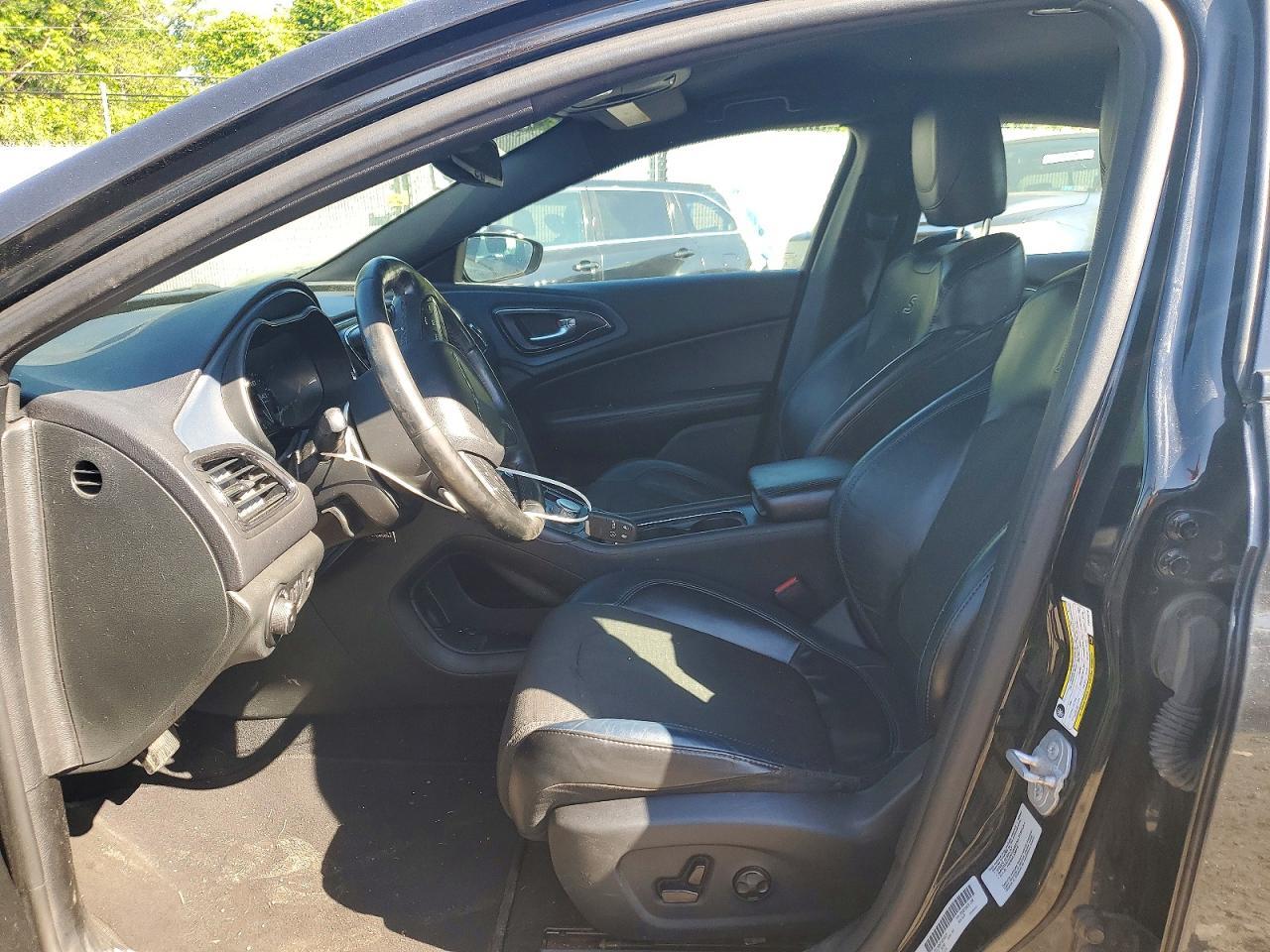 2015 Chrysler 200 S - Фото 7