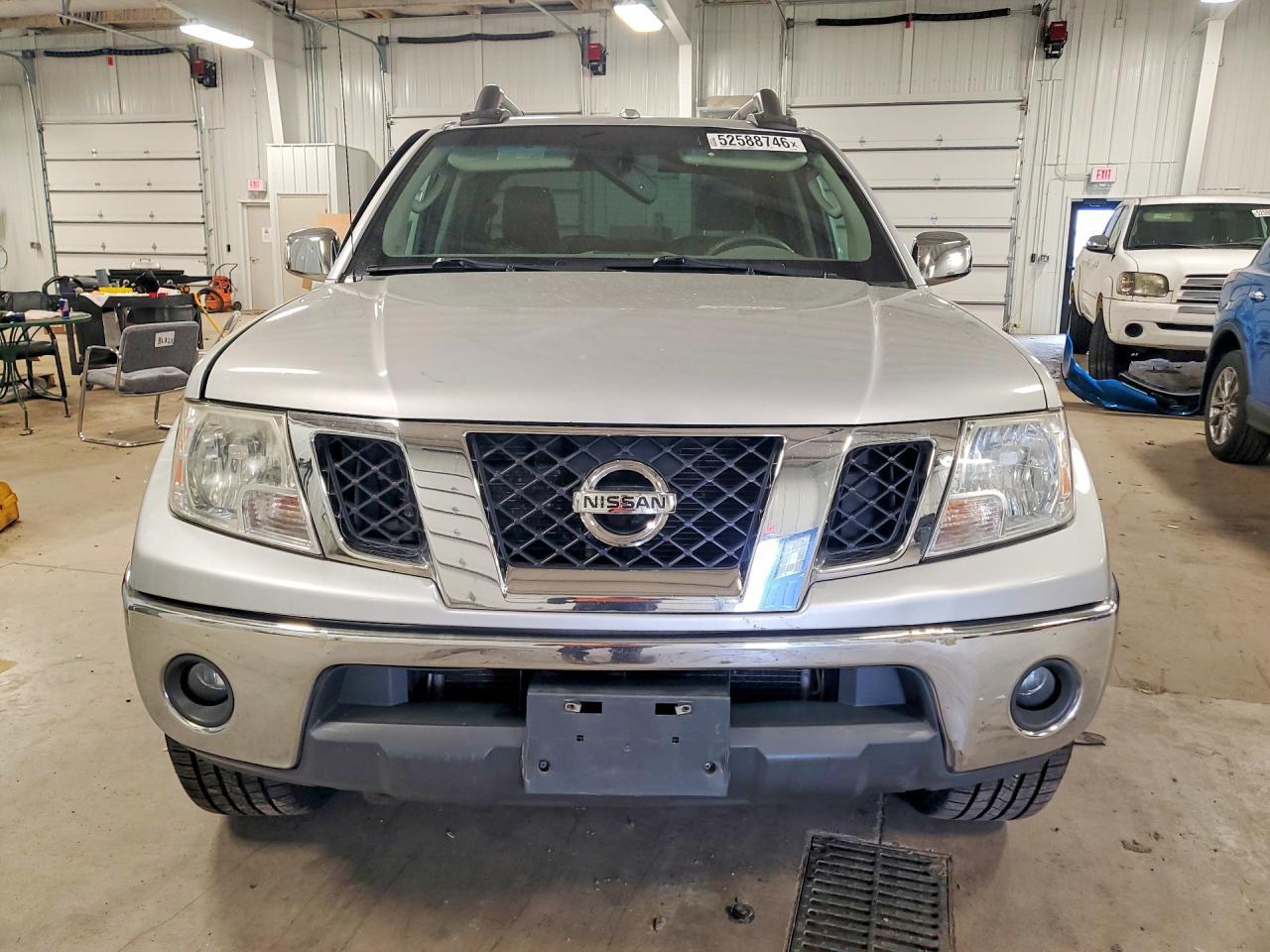 2011 Nissan Frontier S - Фото 5