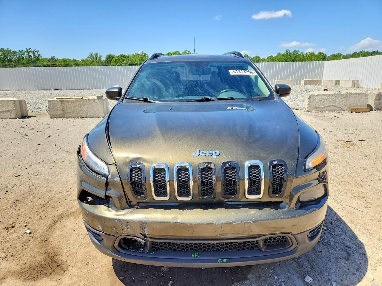 2016 Jeep Cherokee Sport - Фото 5