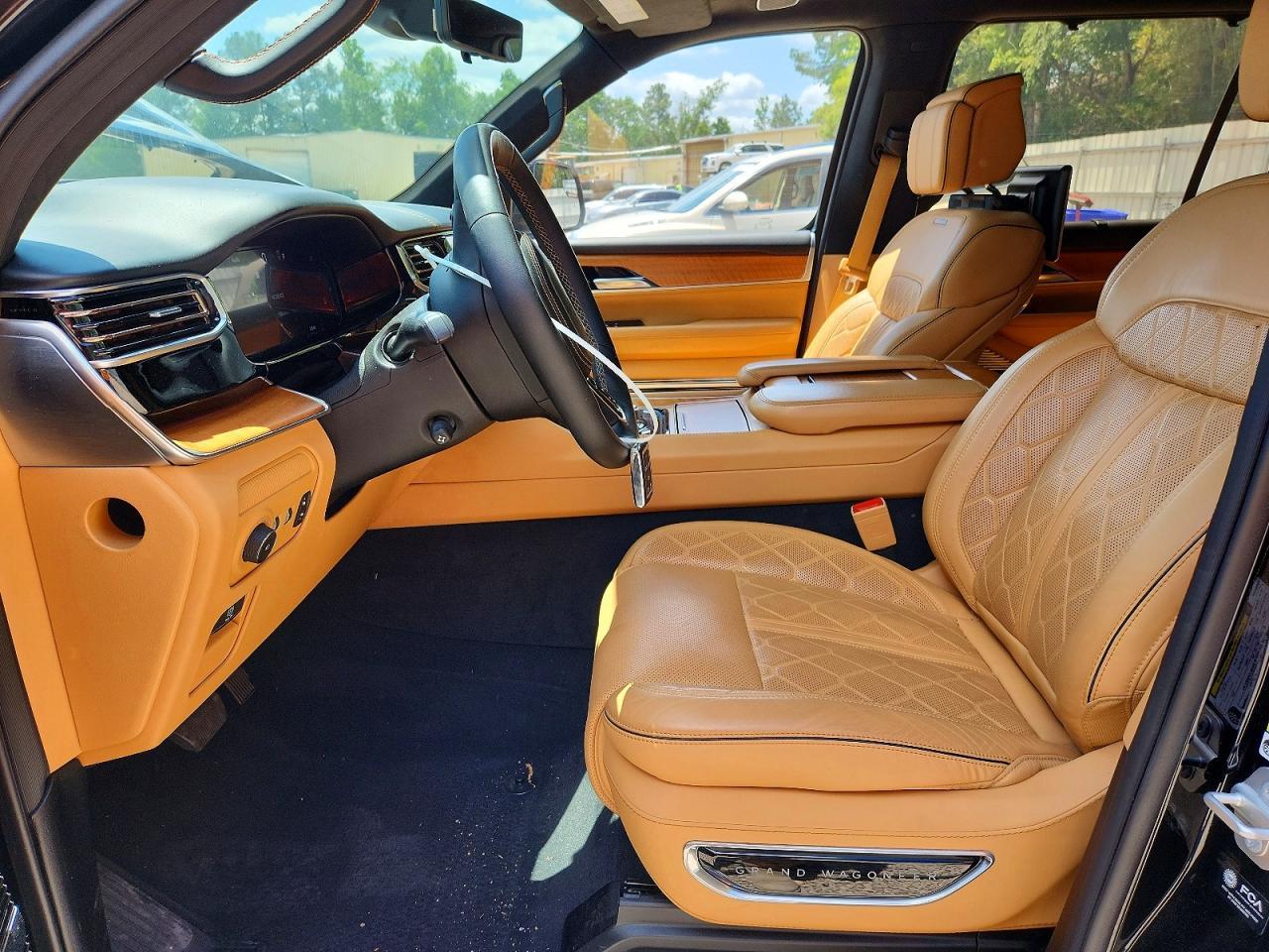 2024 Jeep Grand Wagoneer Series Iii - Image 7