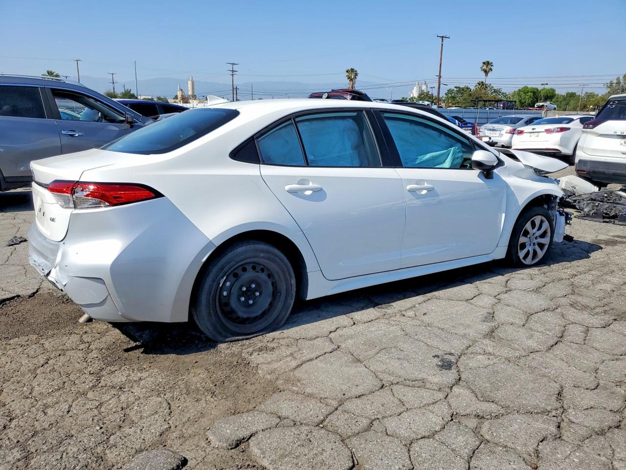 2024 Toyota Corolla Le - Фото 3