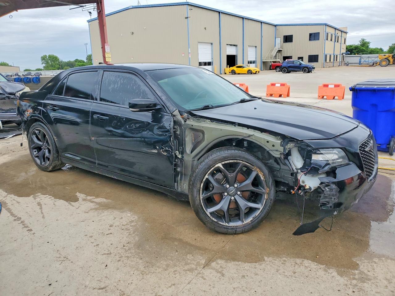 2021 Chrysler 300 S - Фото 4