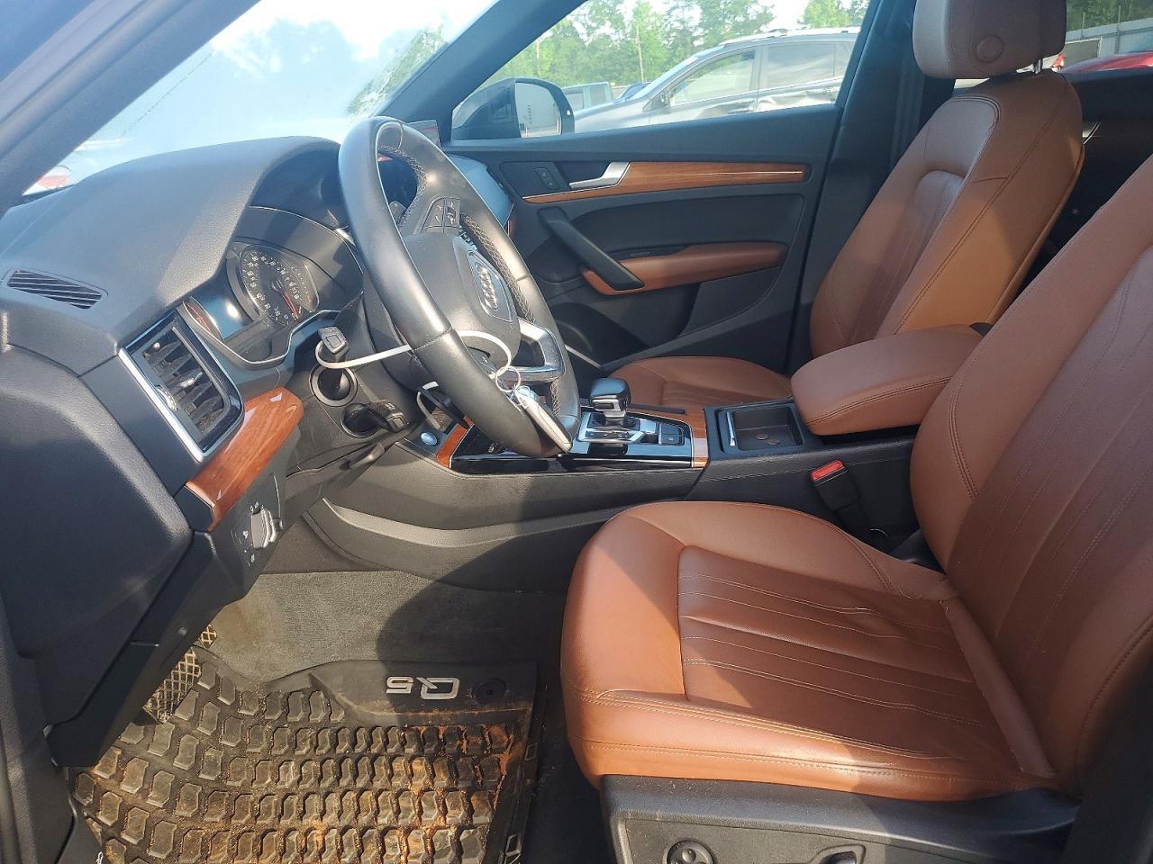 2022 Audi Q5 Premium 45 - Фото 7