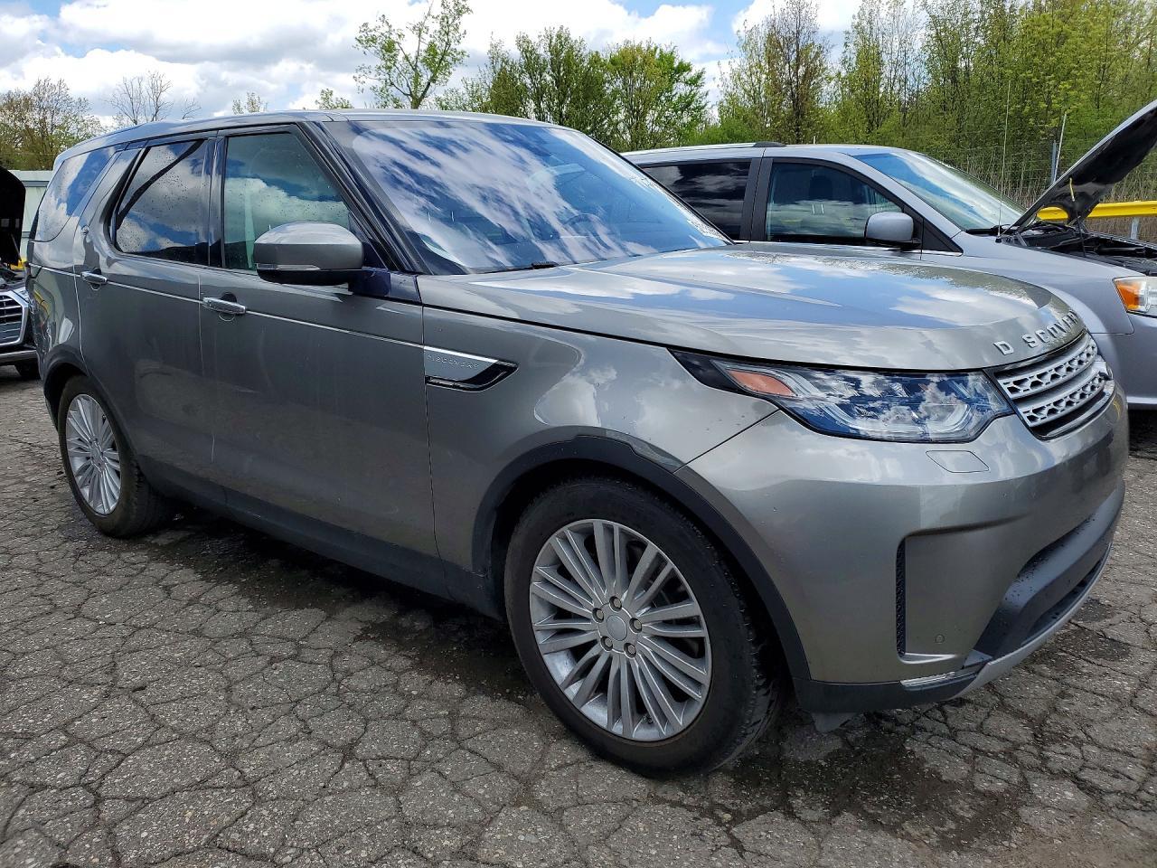 2017 Land Rover Discovery Hse Luxury - Image 4