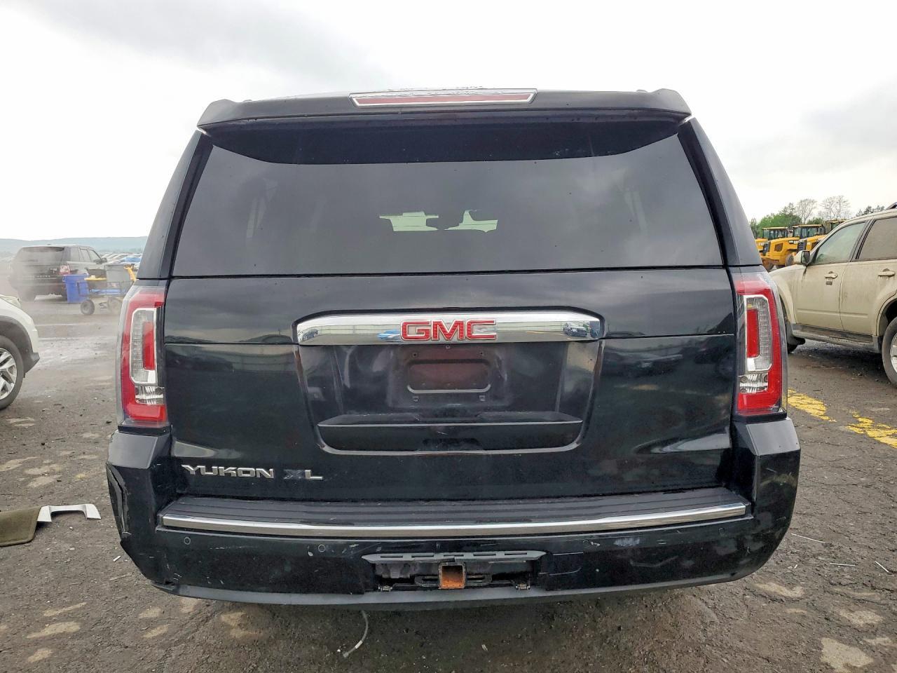 2016 GMC Yukon Xl Denali - Фото 6
