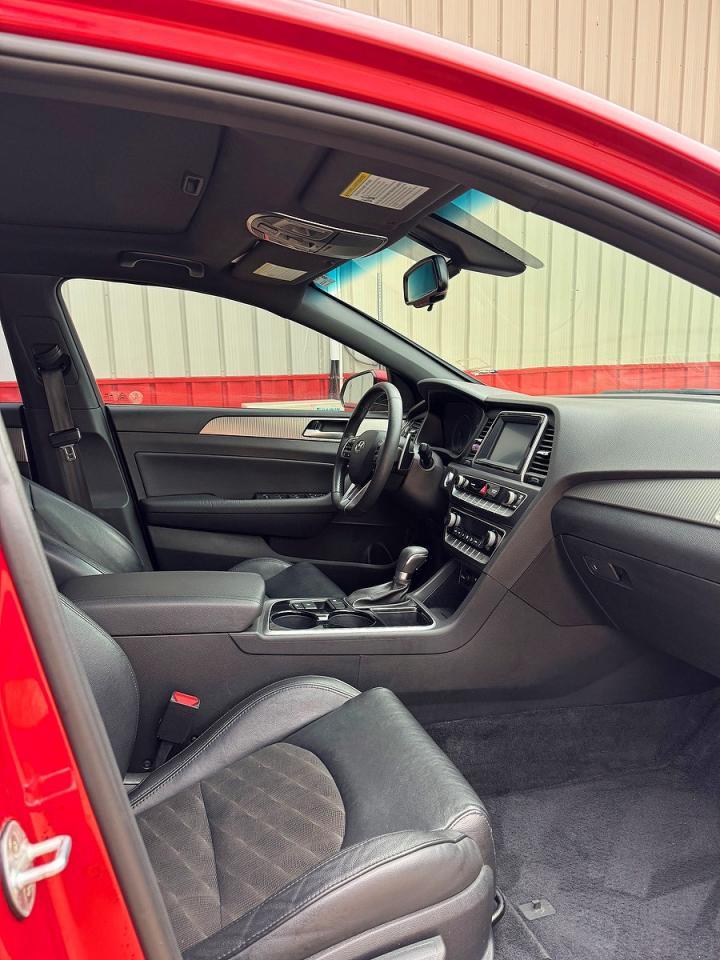 2019 Hyundai Sonata Sport - Image 5