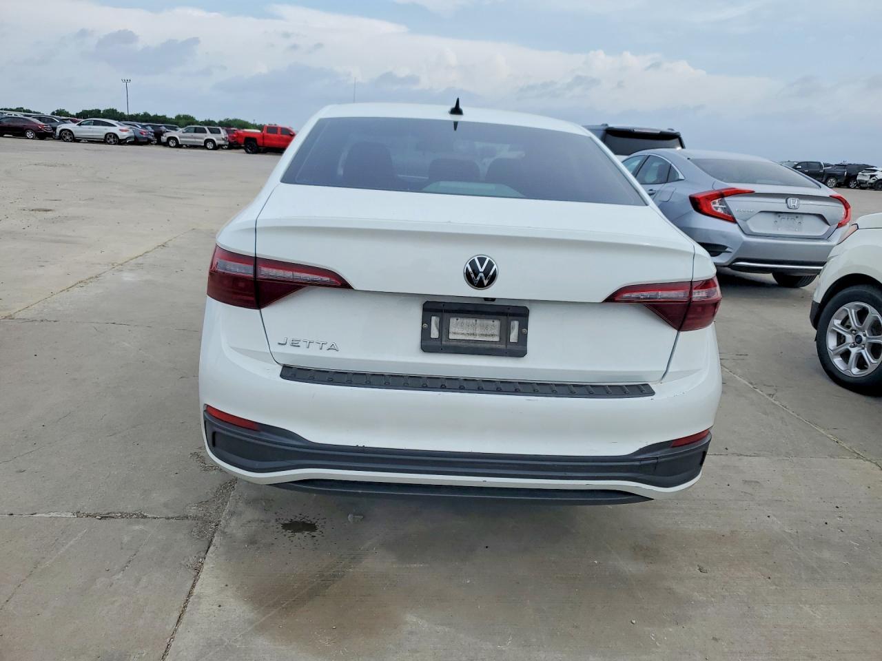 2022 Volkswagen Jetta Sport - Фото 6