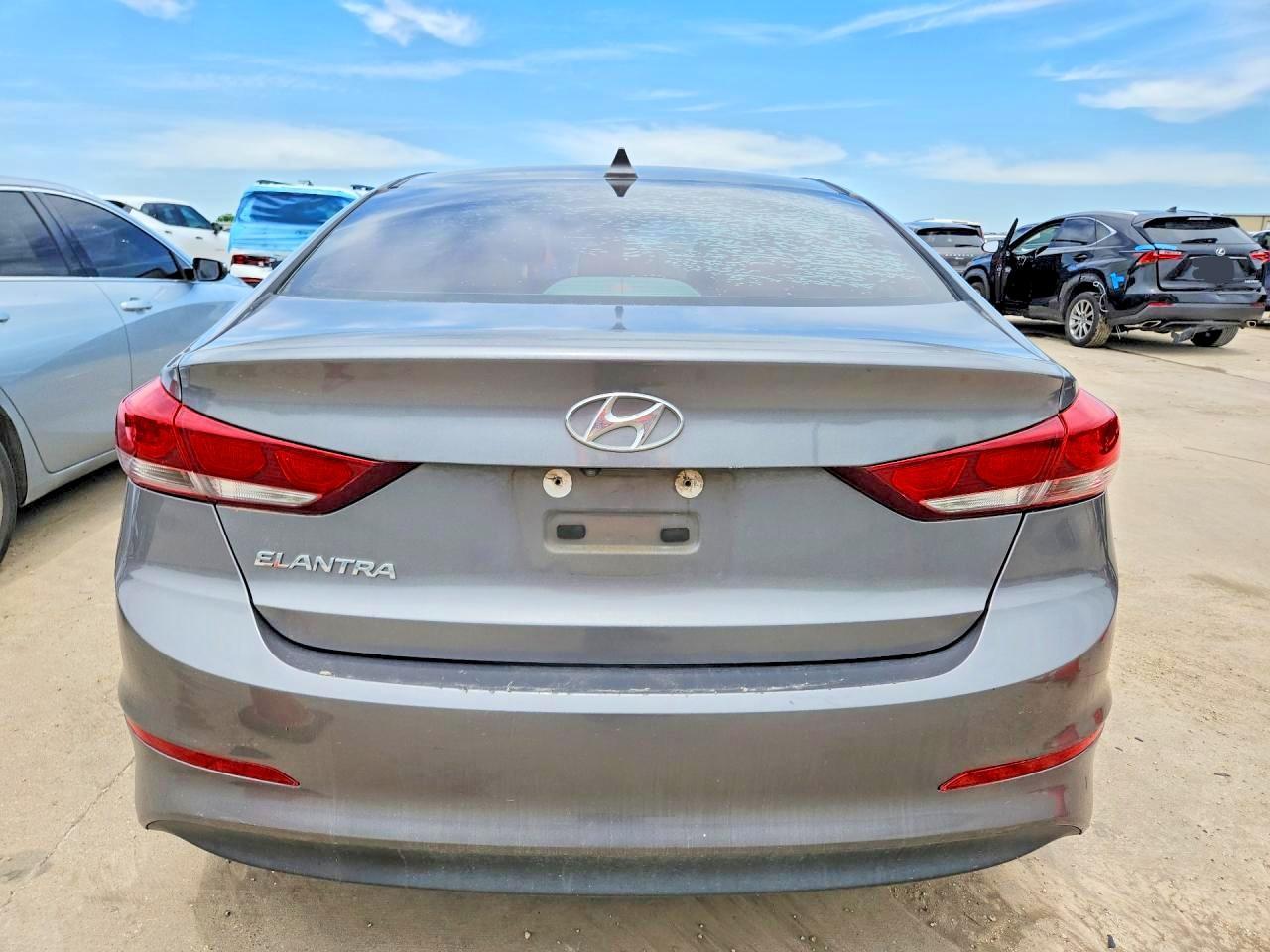 2018 Hyundai Elantra Sel - Фото 6