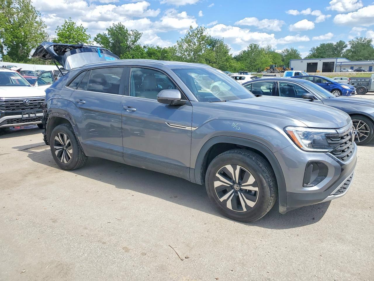 2024 Volkswagen Atlas Cross Sport Se - Фото 4