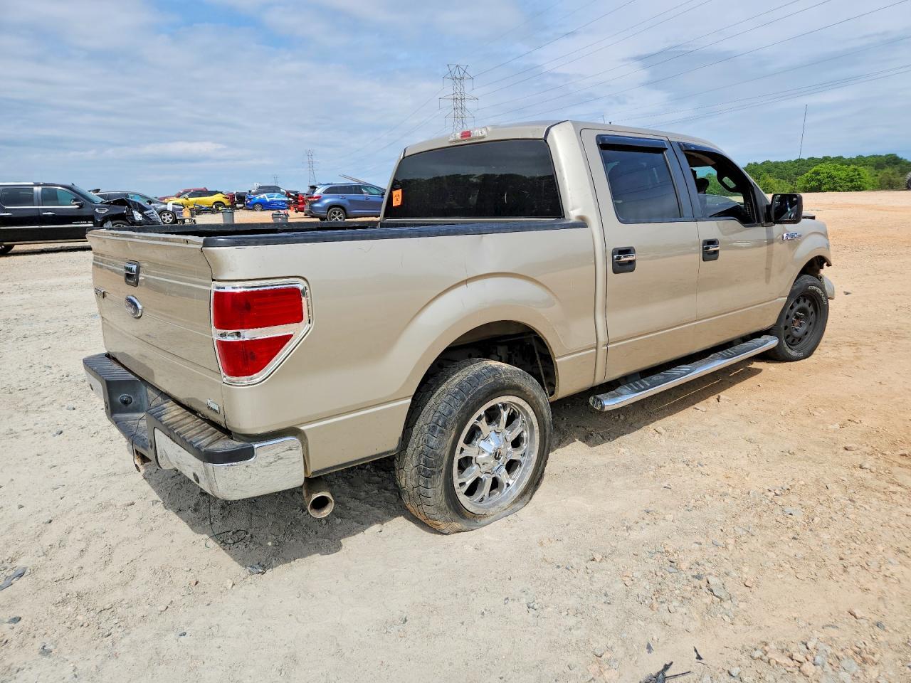 2010 Ford F150 Supercrew - Image 3