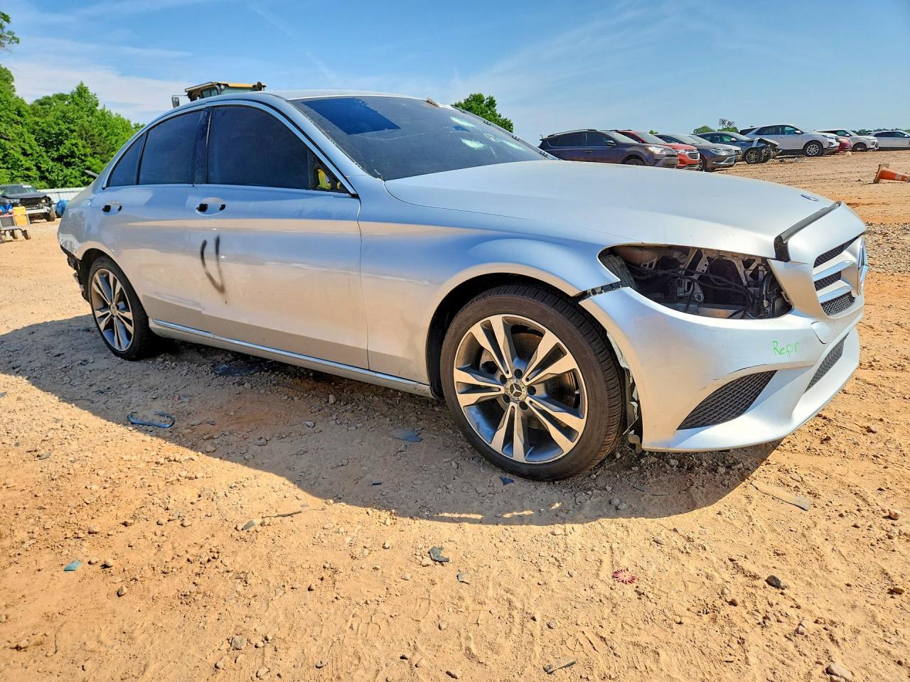2020 Mercedes-Benz C 300 - Фото 4