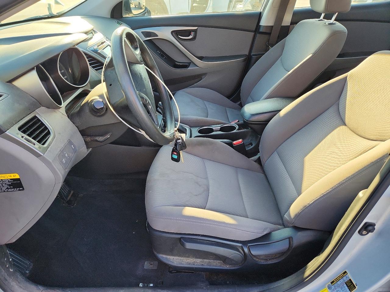 2014 Hyundai Elantra Se - Фото 7