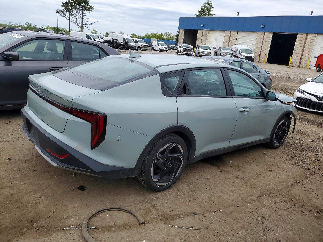 2025 Kia K4 Ex - Фото 3