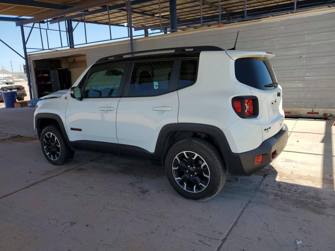 2023 Jeep Renegade Trailhawk - Фото 2