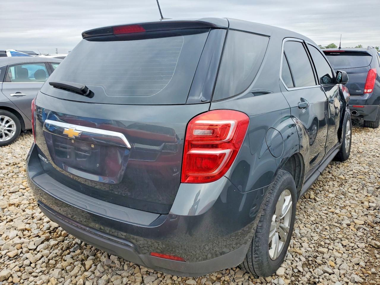 2017 Chevrolet Equinox Ls - Фото 3