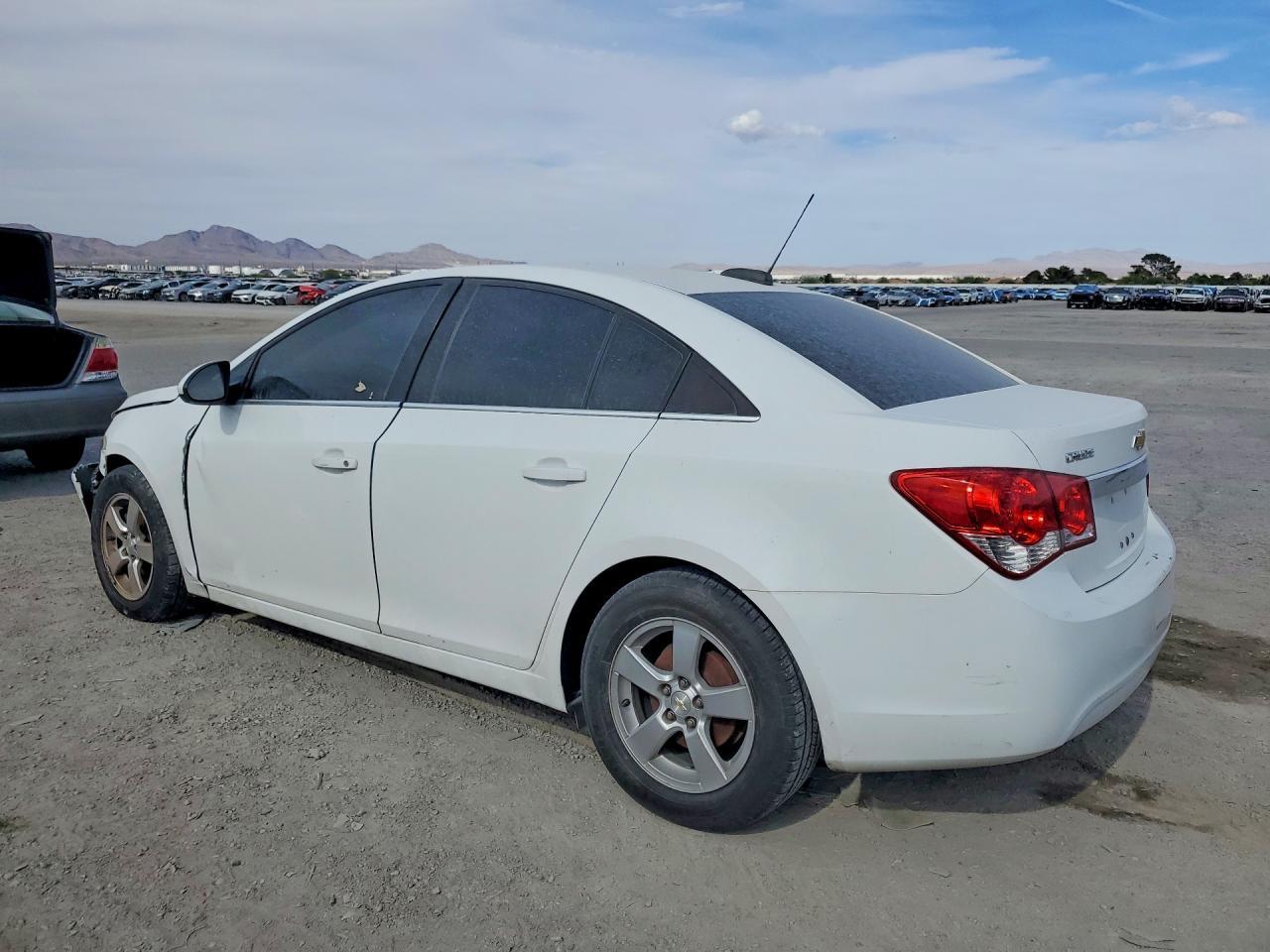 2016 Chevrolet Cruze Limited Ls - Image 2