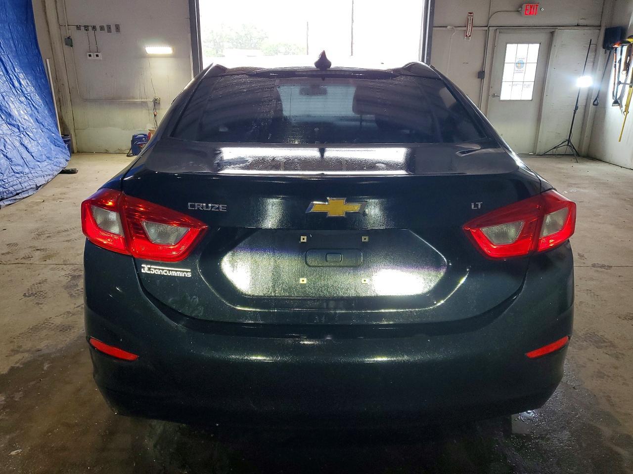 2017 Chevrolet Cruze - Фото 6