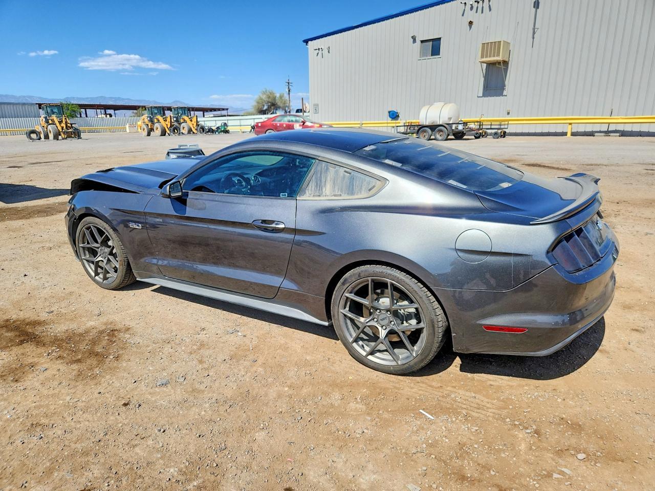 2017 Ford Mustang Gt - Фото 2