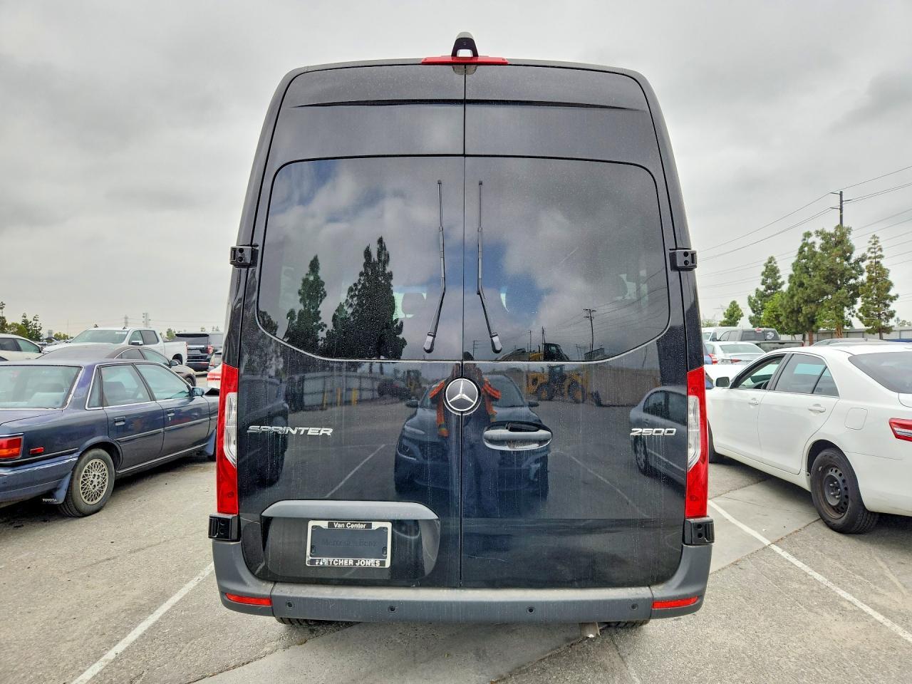2025 Mercedes-Benz Sprinter - Фото 6