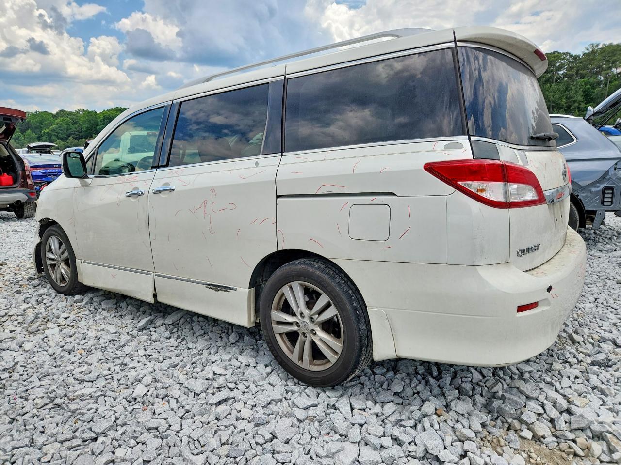 2014 Nissan Quest 3.5 S - Фото 2