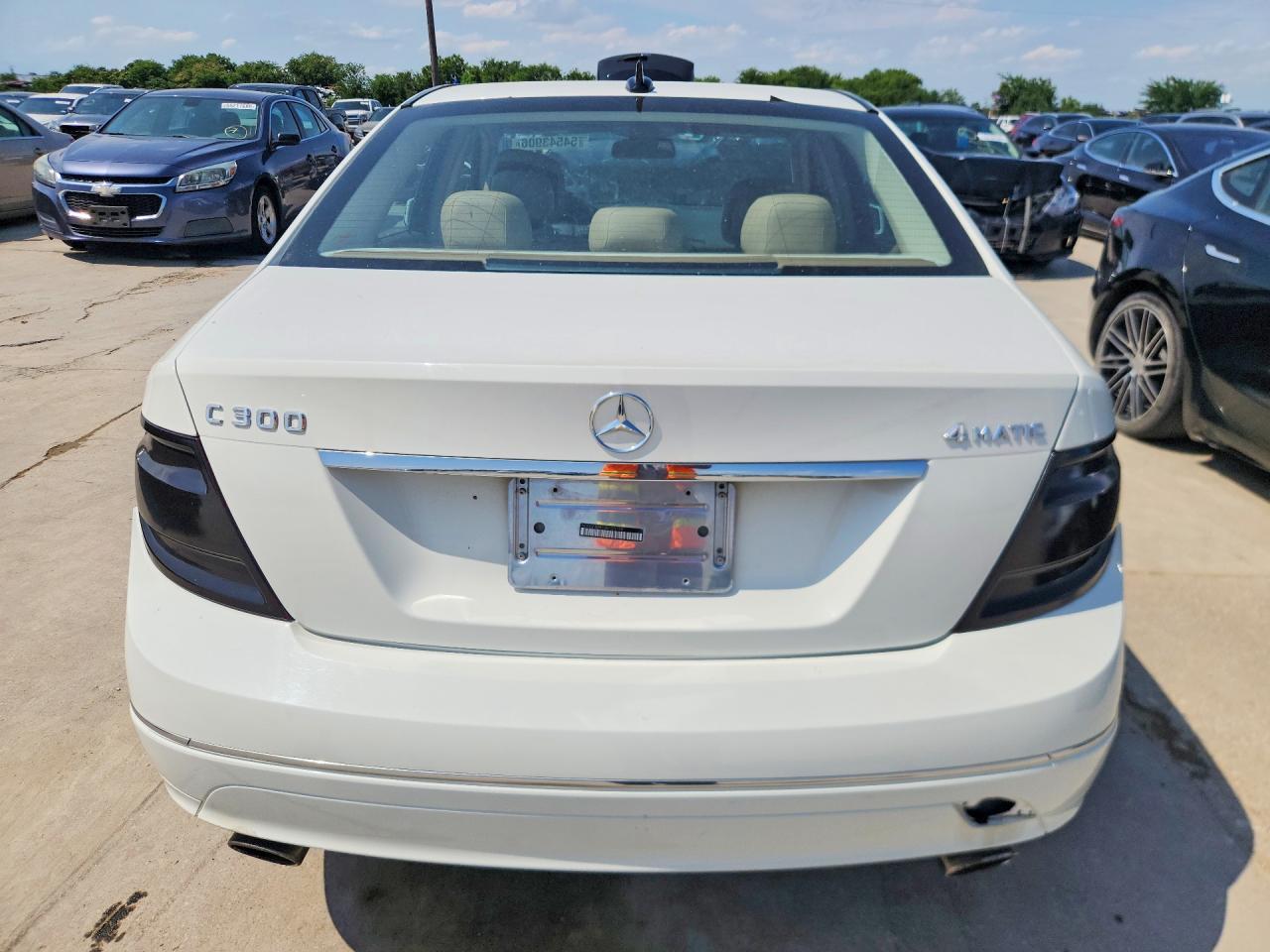 2010 Mercedes-Benz C 300 4Matic - Image 6