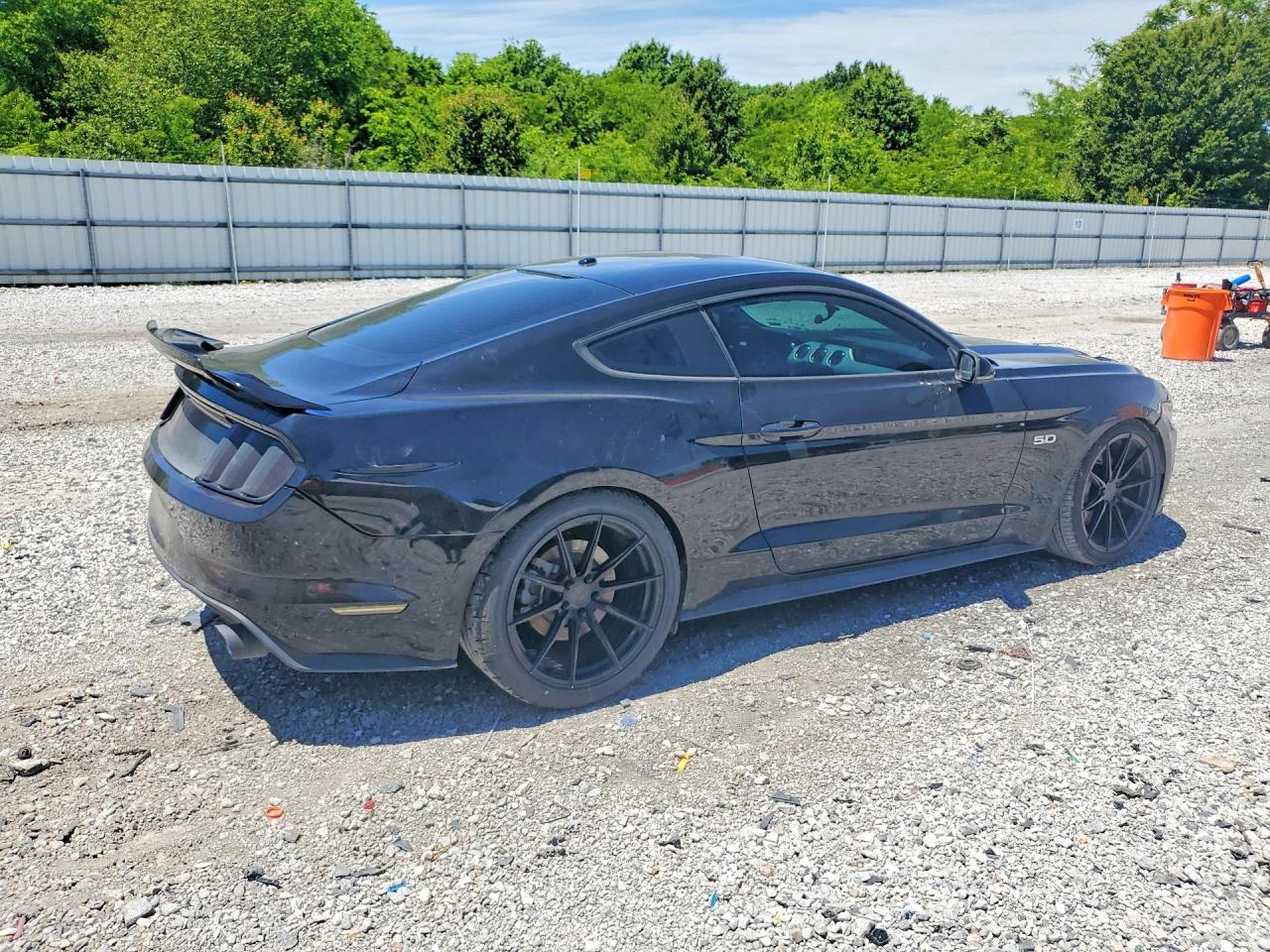 2015 Ford Mustang Gt - Фото 3