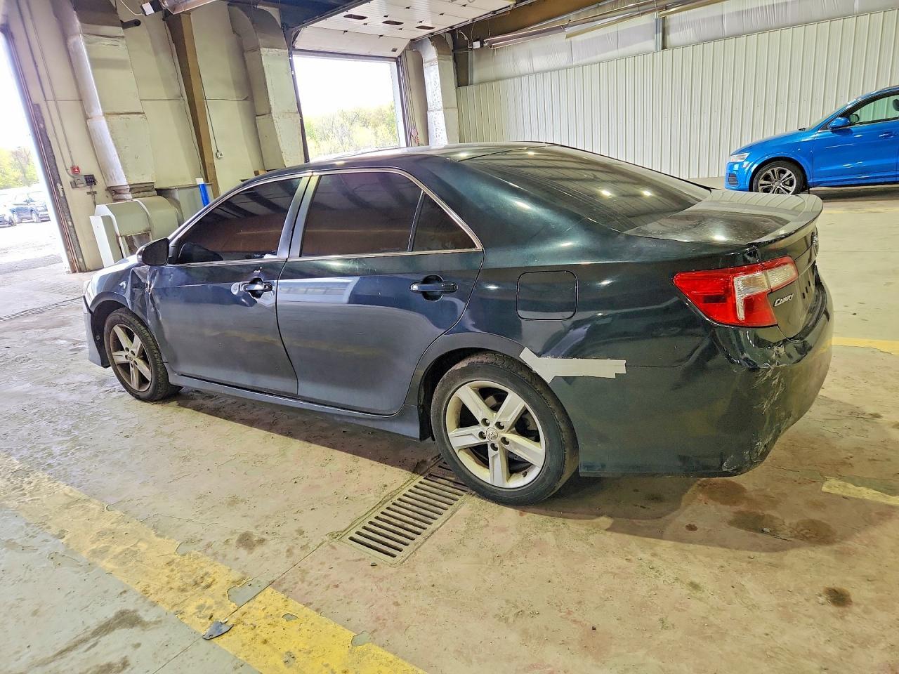 2012 Toyota Camry Se - Фото 2