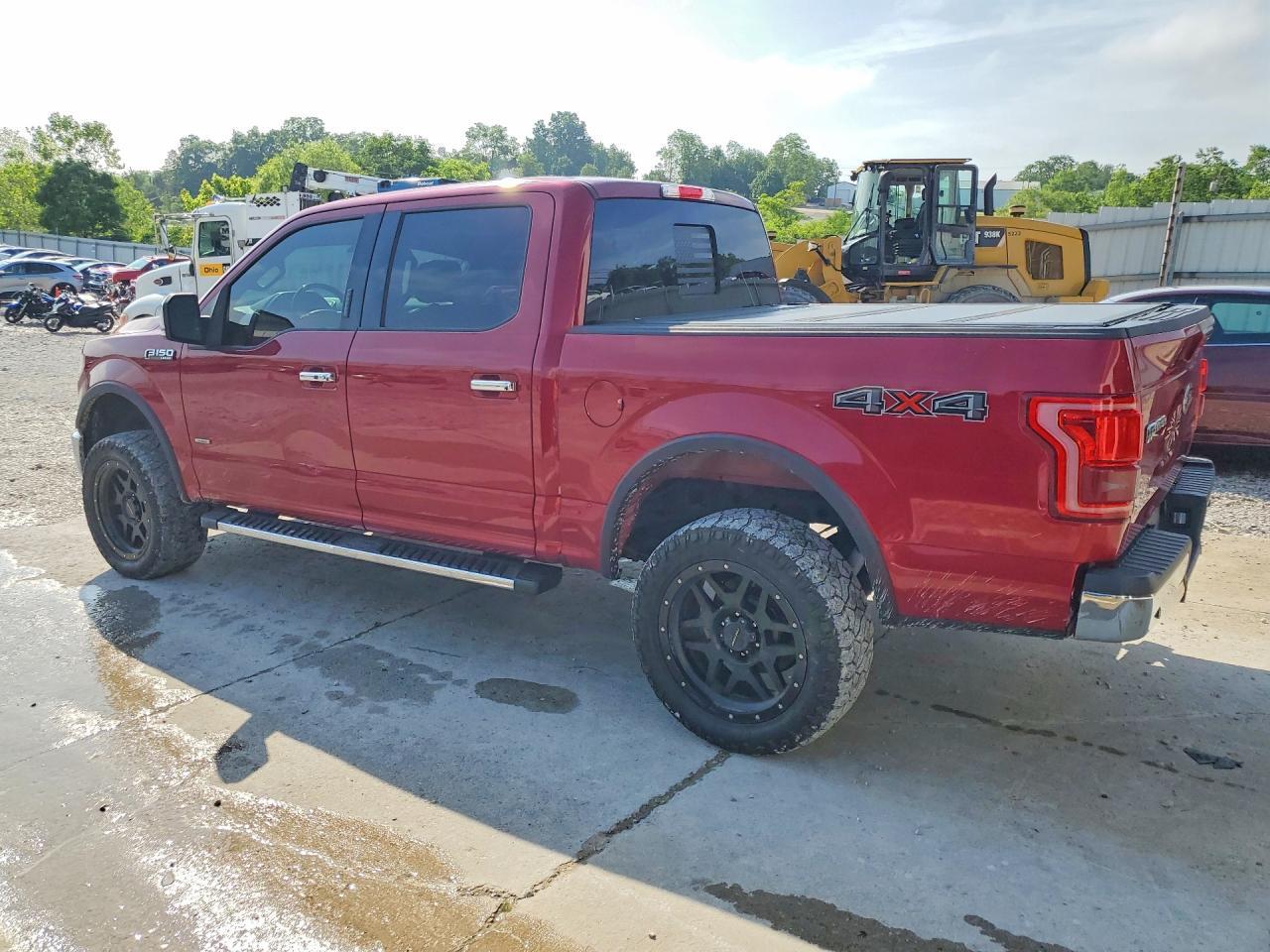 2015 Ford F150 Supercrew - Фото 2
