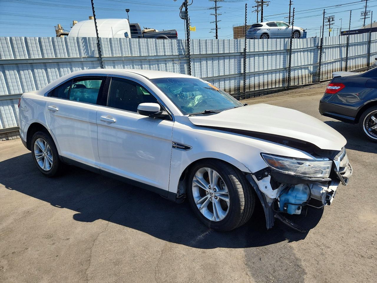 2015 Ford Taurus Sel - Фото 4
