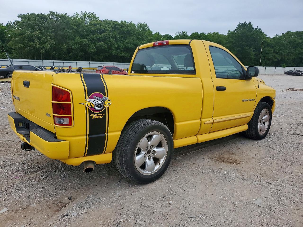 2004 Dodge Ram 1500 St - Image 3