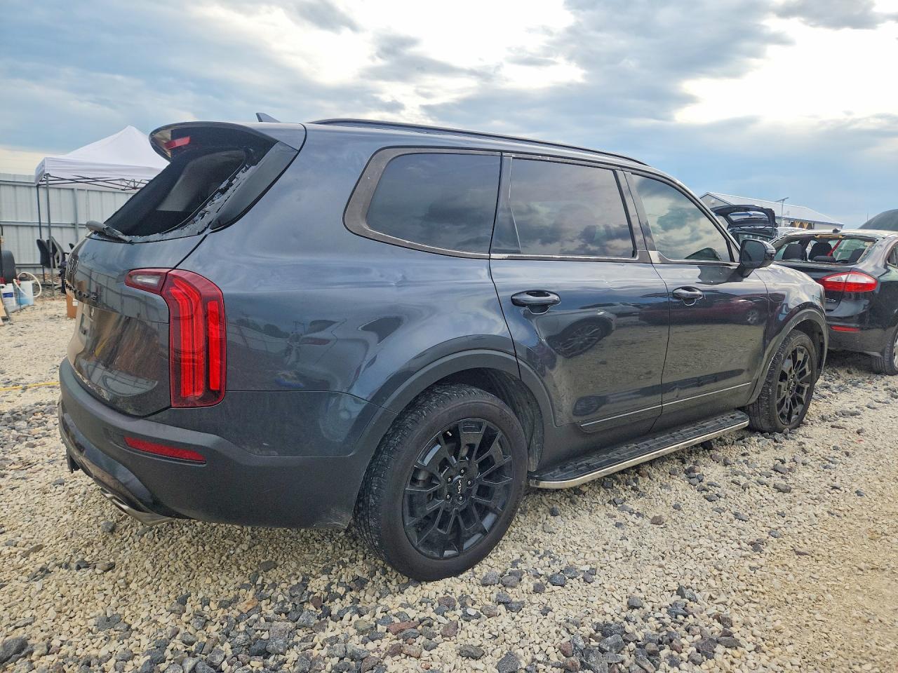 2022 Kia Telluride Sx - Фото 3