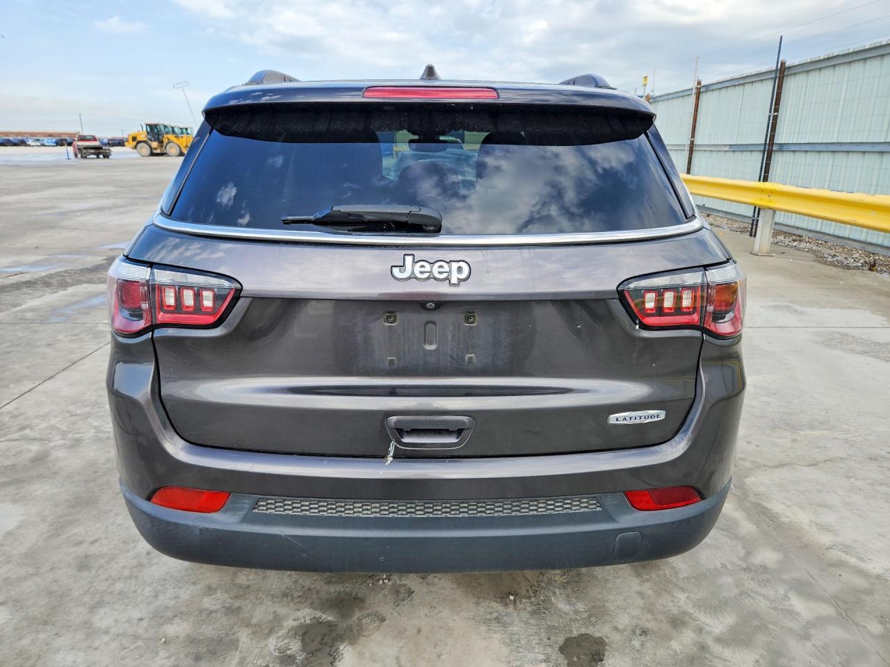 2018 Jeep Compass - Фото 6