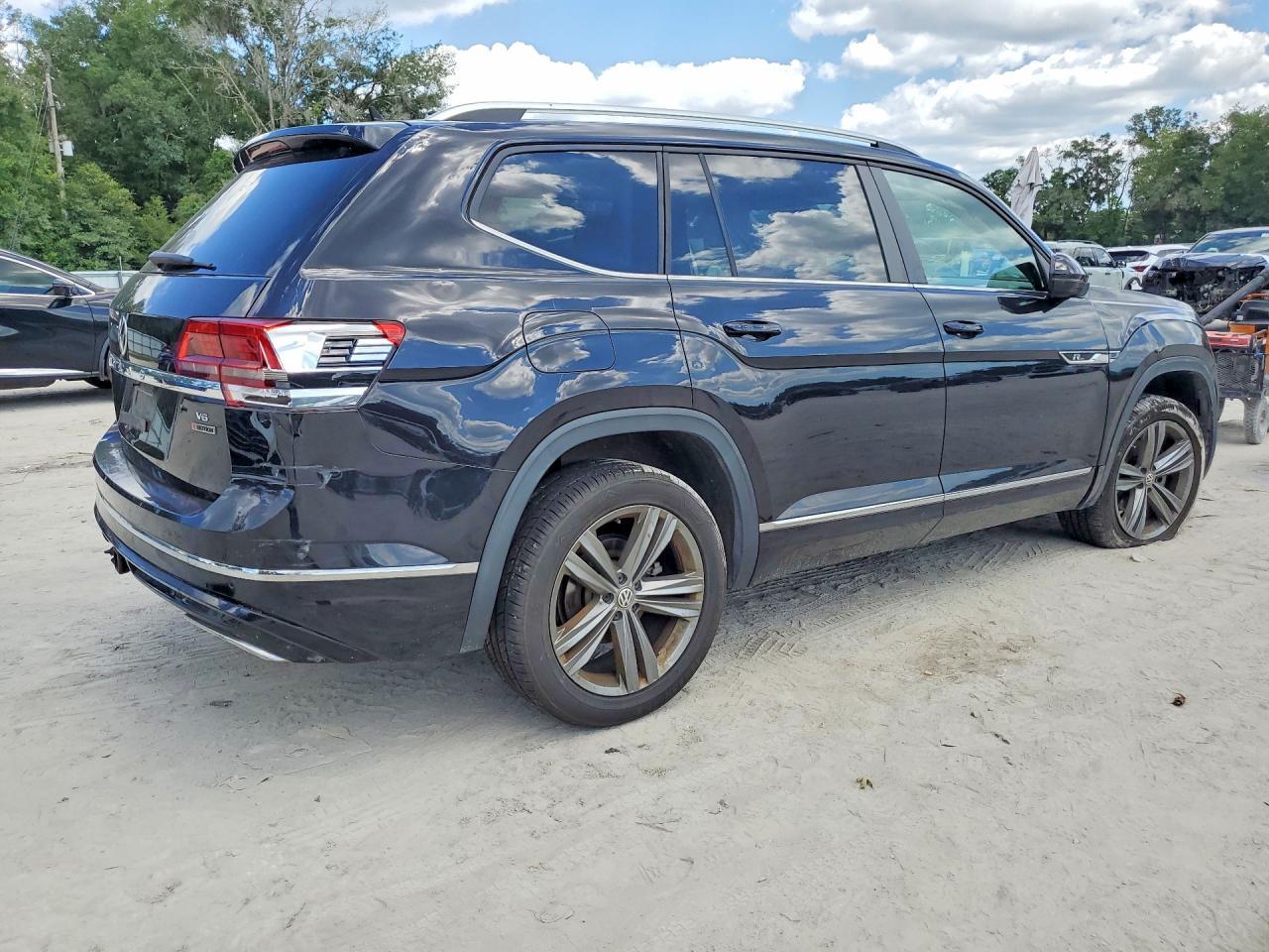 2020 Volkswagen Atlas Sel R-Line - Фото 3