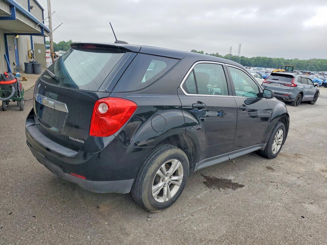 2015 Chevrolet Equinox Ls - Фото 3
