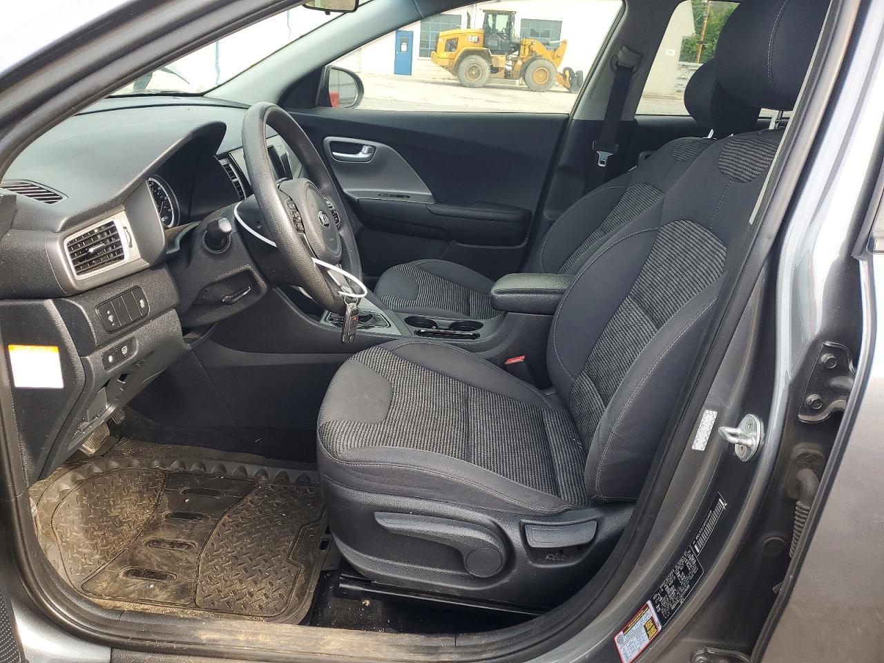2017 Kia Niro Lx - Image 7