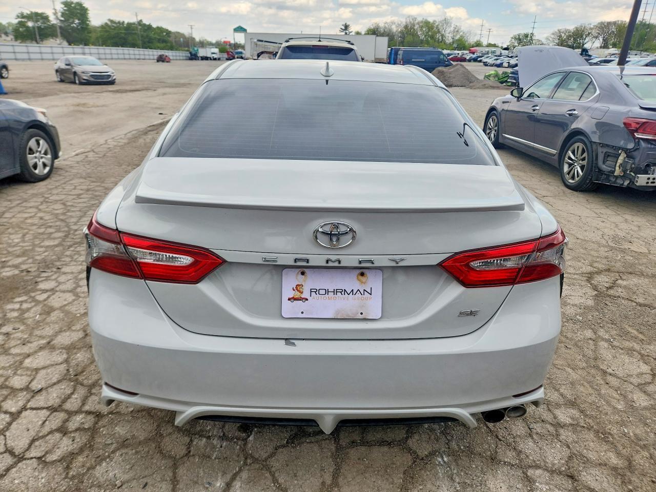 2024 Toyota Camry Se - Image 6