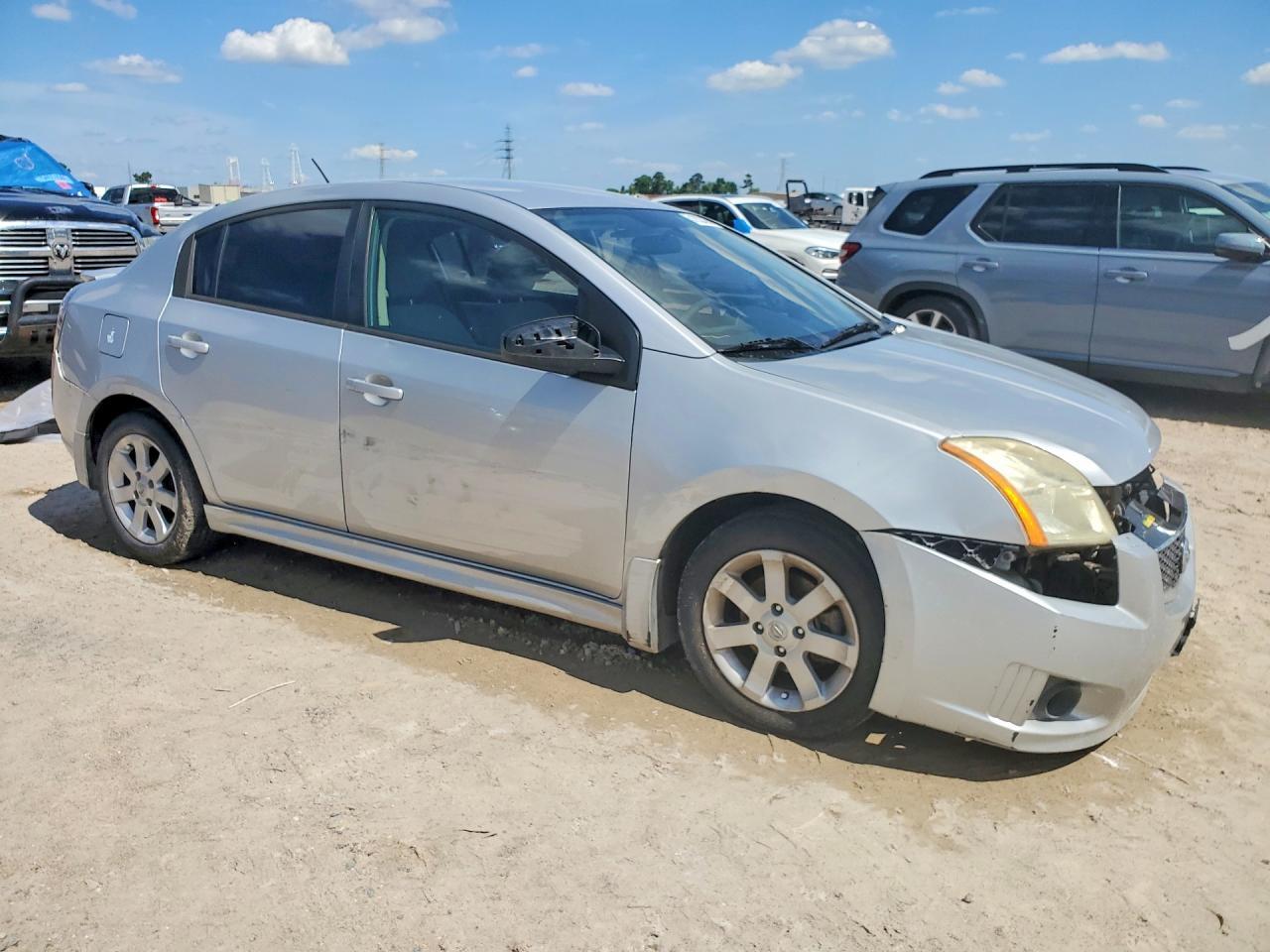 2011 Nissan Sentra 2.0 - Фото 4