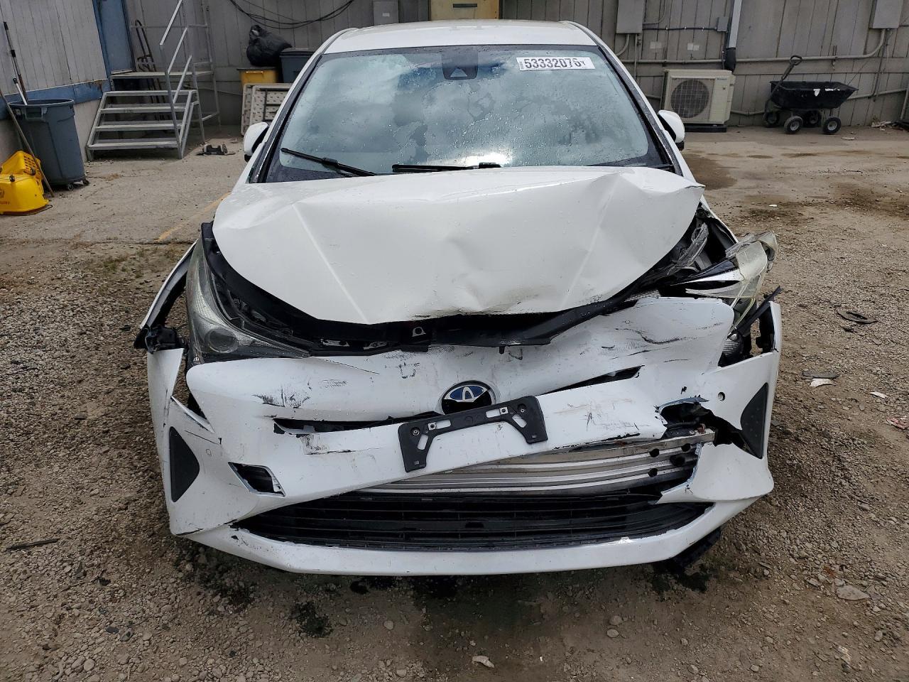 2017 Toyota Prius Two - Фото 5