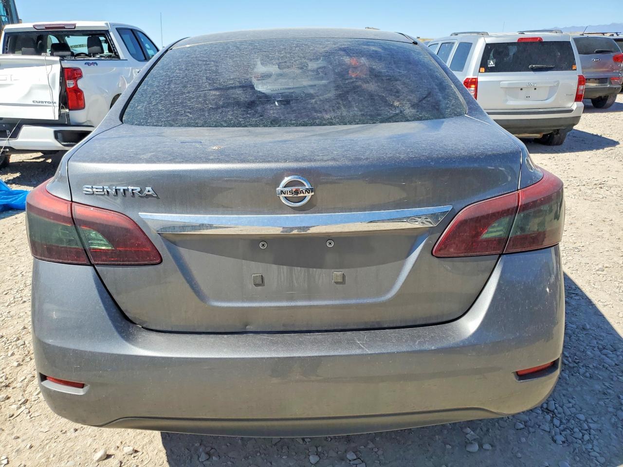 2015 Nissan Sentra S - Фото 6