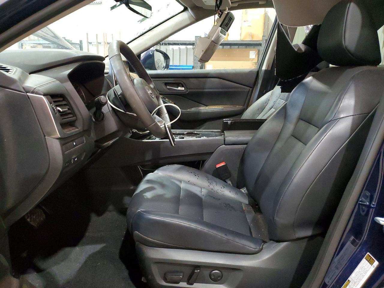 2024 Nissan Rogue - Image 7